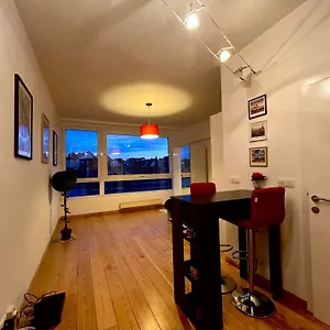 Appartement Charmant Studio - Quartier Chatelain, Brussel
